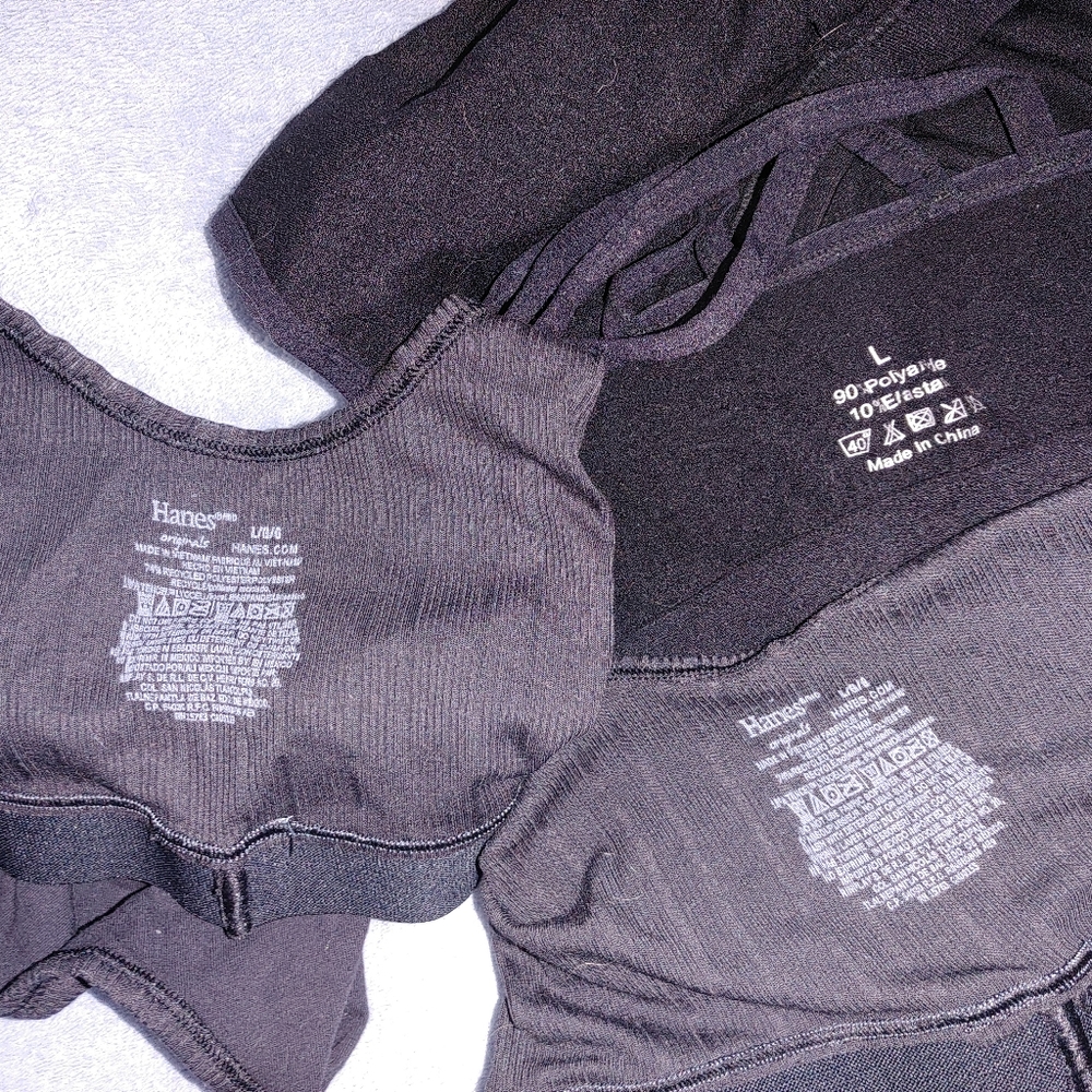 ✨4/$10✨Size large. Bundle of 2 Hanes Black Sports Bras + 1 Unbranded Sports Bra